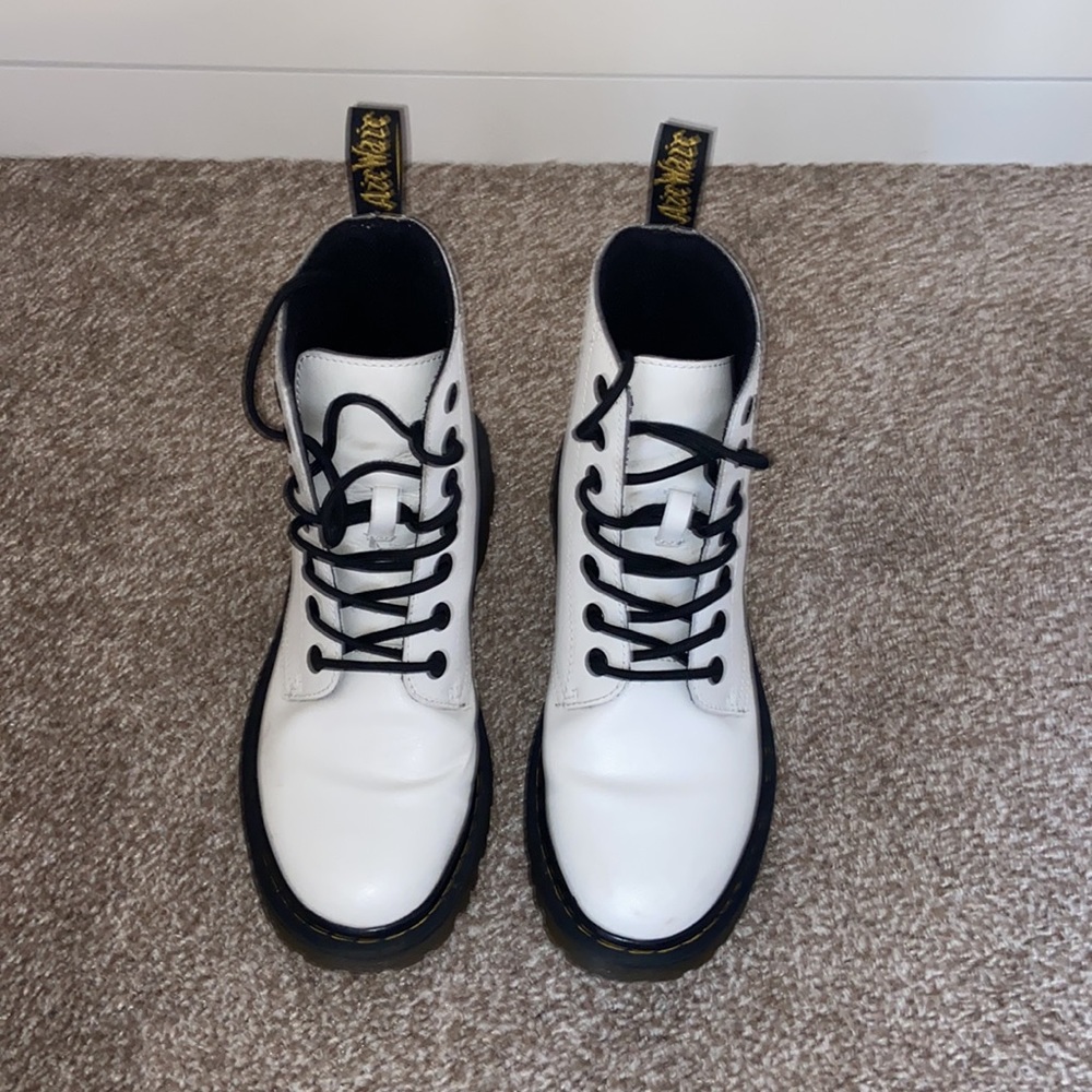 Dr. Martins